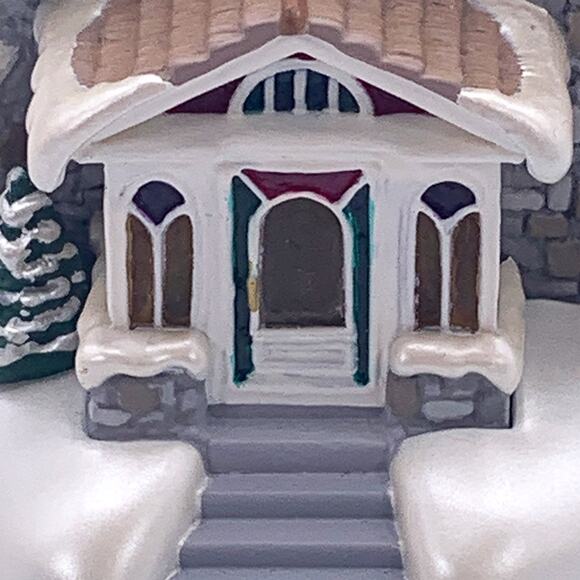 Hallmark Keepsake 2003 Candlelight Services Fieldstone Church #6 Ornament in Box - Picture 7 of 8